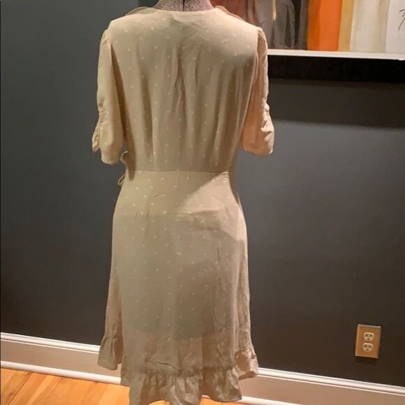 sanctuary tan/white dot ruffle faux wrap midi, new - Picture 5 of 7